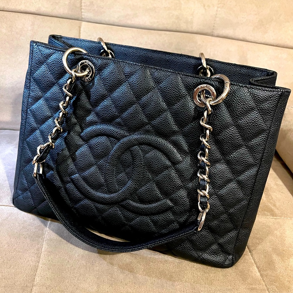 Chanel Caviar Quilted Grand Shopping Tote Black